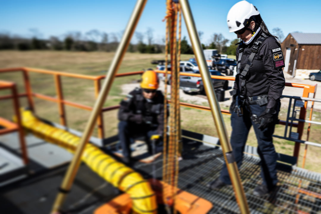 Based out of Houston, TX Safe Rescue provides high angle, standby fire watch & confined space rescue teams that will arrive onsite with equipment designed for rope rescue, prepare a detailed emergency action pre-plan, & be ready to implement said plan until the hazards have been alleviated. Call today! (281) 328-1083