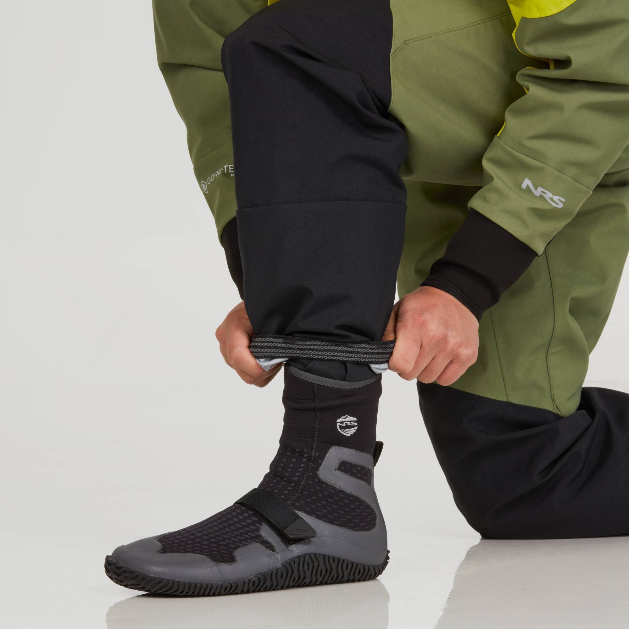 The axiom bootie online